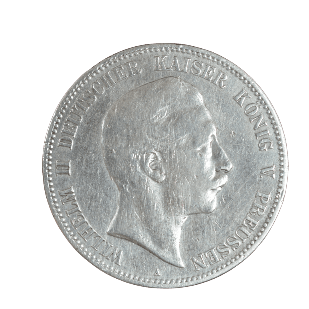 5 Марок (5 Mark)
2. Німецька імперія (Deutsches Reich), Королівство Пруссія
3. Берлін (мінт-марка A)
4. срібло 0.900
5. 27,777 г (чистого срібла 25,00 г / 0,8037 унції)
6. Тираж 3 855 795 шт.
7. Срібна монета імператора Вільгельма II. На аверсі — портрет Вільгельма II вправо з написом «WILHELM II DEUTSCHER KAISER KÖNIG V. PREUSSEN». На реверсі — коронований імперський орел з написом «DEUTSCHES REICH 1903» та «FÜNF MARK». Стандартна обігова монета Німецької імперії початку XX століття.