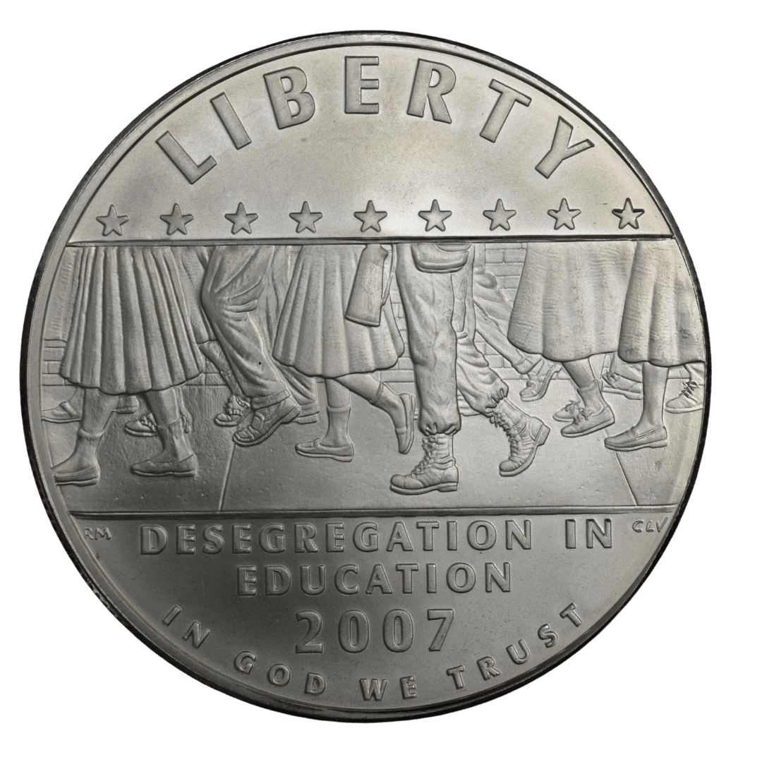1 доллар (Commemorative Silver Dollar)
США
Филадельфия (P)
серебро 0.900 (MS/BU по фото)
26.73 г + 24.057 г чистого серебра (ASW 0.7734 oz)
124 678
Памятная монета к 50-летию десегрегации Центральной средней школы Литл-Рока (Little Rock Nine, 1957–2007)
2007 год, относительно редкая для современных коммеморативов США (малый тираж, rarity index ~32 по Red Book/Numista) — фото 2