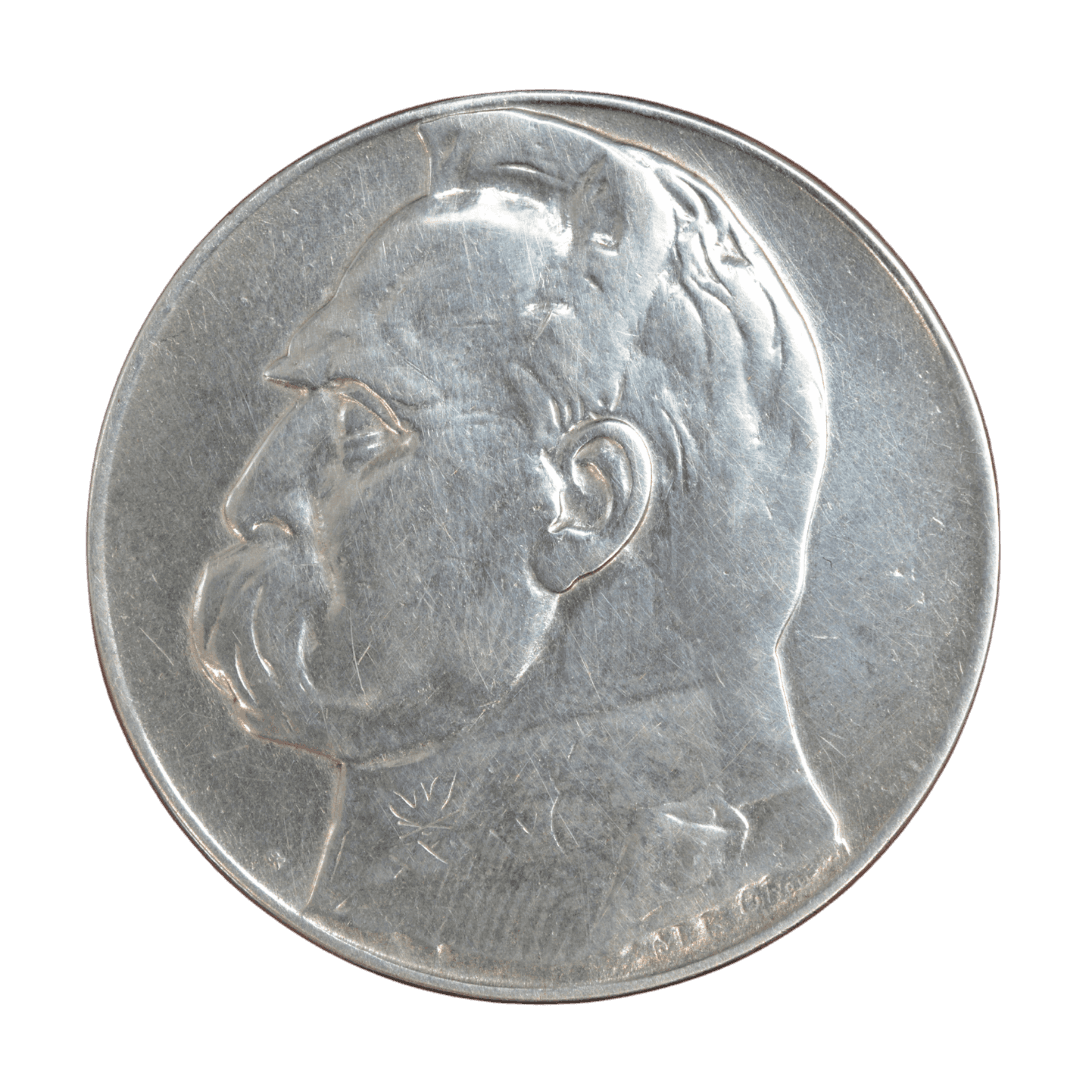10 złotych
Польша (Вторая Речь Посполитая)
Варшава (без марки)
серебро 0.750 (VF по фото)
22 г + 16.5 г чистого серебра (ASW 0.5306 oz)
1 670 000
Стандартная циркуляционная монета с портретом маршала Юзефа Пилсудского — одного из главных символов независимости межвоенной Польши
Украина (Violity): 1200–2800 грн, Европа/eBay: 25–70 USD (VF)
1935 год, очень распространённая (высокий тираж, Numista rarity index 10 — обычная монета) — фото 2