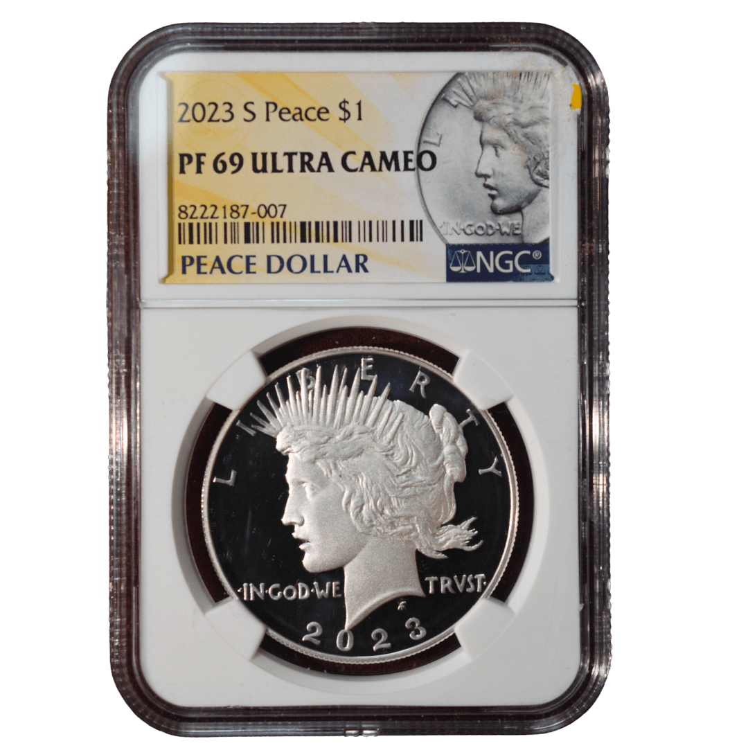 1 доллар (Peace Dollar)
США
Сан-Франциско (S)
серебро 0.999 (PF 69 Ultra Cameo по NGC)
26.73 г + 26.73 г чистого серебра (ASW 0.7734 oz)
275 000 (Proof)
Современная proof-версия возрождённой серии Peace Dollar (к 100-летию оригинального дизайна 1921–1935 гг.)
Украина (Violity): 7000–14000 грн (в слэбе PF69 UC), Европа/eBay: 160–320 USD (PF69 Ultra Cameo)
2023 год, относительно редкая в грейде PF 69 Ultra Cameo (ограниченный тираж Proof-версии) — фото 2