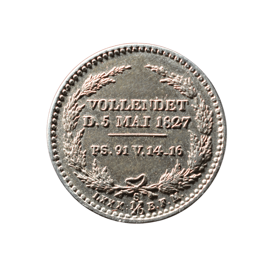 Назва:
1/6 талера 1827 «Пам’яті Фрідріха Августа I», Королівство Саксонія

Короткий опис:
Срібна пам’ятна монета Королівства Саксонія номіналом 1/6 талера, викарбувана після смерті короля Фрідріха Августа I. На реверсі розміщено напис «VOLLENDET D. 5 MAI 1827» («Звершив свій земний шлях 5 травня 1827 року») та посилання на Псалом 91:14–16, обрамлені лавровим вінком.

Характеристики:

* Номінал: 1/6 талера
* Рік: 1827
* Країна: Королівство Саксонія
* Правитель: Фрідріх Август I
* Монетний двір: Дрезден (позначка S)
* Метал: срібло
* Проба: 521
* Вага: 5,345 г
* Діаметр: 22 мм
* Гурт: гладкий
* Тираж: 48 000 екземплярів — фото 2