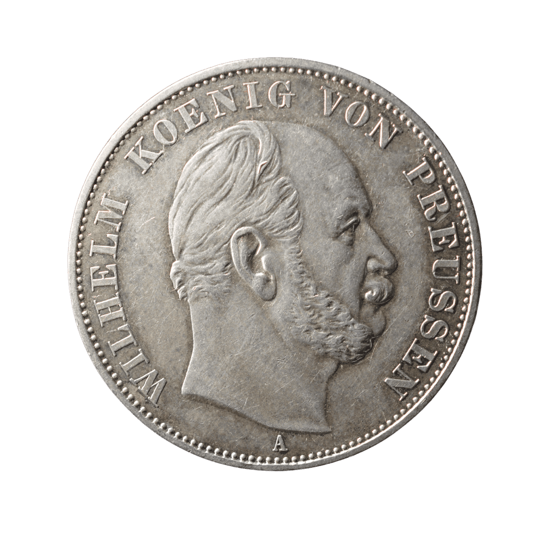 1 Зигенталер (Siegesthaler) 1871 A, Пруссия

Краткое описание:
Серебряный памятный талер Королевства Пруссия, отчеканенный в честь победы над Францией во Франко-прусской войне 1870–1871 годов. На реверсе изображена сидящая аллегория Пруссии (Borussia) с мечом и щитом — один из самых узнаваемых немецких талеров XIX века. Монета посвящена событию, которое привело к объединению Германии и провозглашению Германской империи.  

Характеристики:

* Номинал: 1 талер (Siegesthaler)
* Год: 1871
* Страна: Королевство Пруссия
* Правитель: Вильгельм I
* Монетный двор: Берлин (A)
* Металл: серебро
* Проба: 900
* Вес: 18,52 г
* Диаметр: 33 мм
* Гурт: вдавленная надпись GOTT MIT UNS
* Тираж: 880 000 шт.