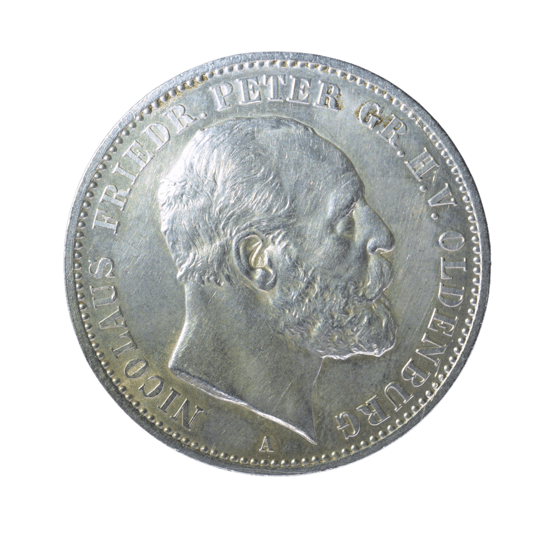 2 марки, Ольденбург, 1891

Характеристики:

* Країна: Німецька імперія
* Державне утворення: Велике герцогство Ольденбург
* Номінал: 2 марки
* Рік: 1891
* Правитель: Ніколаус Фрідріх Петер II
* Монетний двір: Берлін (A)
* Метал: срібло (900)
* Маса: 11,11 г
* Діаметр: 28 мм
* Гурт: рифлений
* Тираж: 100 000 шт.

Опис:
Срібна монета Великого герцогства Ольденбург, викарбувана за правління великого герцога Ніколауса Фрідріха Петера II. На аверсі зображено його портрет із написом NICOLAUS FRIEDR. PETER GR. H. V. OLDENBURG («Ніколаус Фрідріх Петер, великий герцог Ольденбурзький»). На реверсі розміщено імперського орла Німецької імперії під короною з написом DEUTSCHES REICH («Німецька імперія») та номіналом ZWEI MARK («Дві марки»).