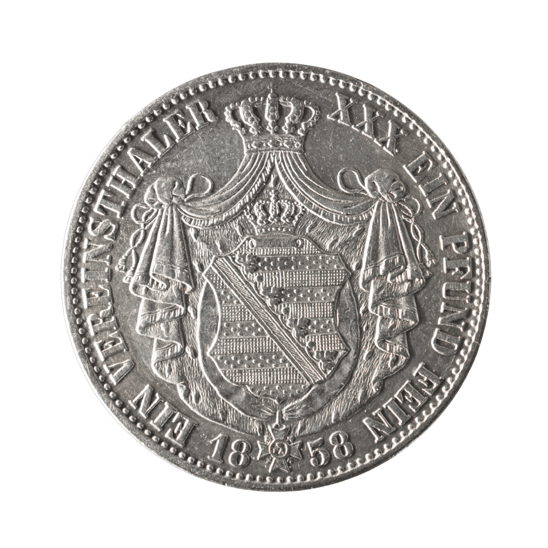 1 Vereinsthaler (Союзний талер), Королівство Саксонія, 1858, Йоганн, Дрезден (F)

Опис

Срібний союзний талер Королівства Саксонія, викарбуваний у 1858 році за правління короля Йоганна на монетному дворі Дрездена.

Характеристики

* Країна: Королівство Саксонія
* Держава: Німецький митний союз (Deutscher Zollverein)
* Правитель: Йоганн (1854–1873)
* Номінал: 1 Vereinsthaler (Союзний талер)
* Рік: 1858
* Монетний двір: Дрезден
* Позначка монетного двору: F
* Метал: срібло (.900)
* Вага: 18,52 г
* Діаметр: 33 мм
* Гурт: GOTT SEGNE SACHSEN («Боже, благослови Саксонію»)
* Тираж: 200000
* Каталожні номери: AKS №132; Jaeger №107/111
* Оригінальні написи:
    * IOHANN V. G. KOENIG VON SACHSEN («Йоганн, Божою милістю король Саксонії»)
    * EIN VEREINSTHALER XXX EIN PFUND FEIN («Один союзний талер. Тридцять монет з однієї митної фунтової ваги чистого срібла»)

Примітка

Нечаста монета. Випуск 1858 року має тираж лише 200000 екземплярів, що робить його помітно рідкіснішим за більшість інших союзних талерів Йоганна та забезпечує стабільний інтерес серед колекціонерів німецьких монет XIX століття. — фото 2