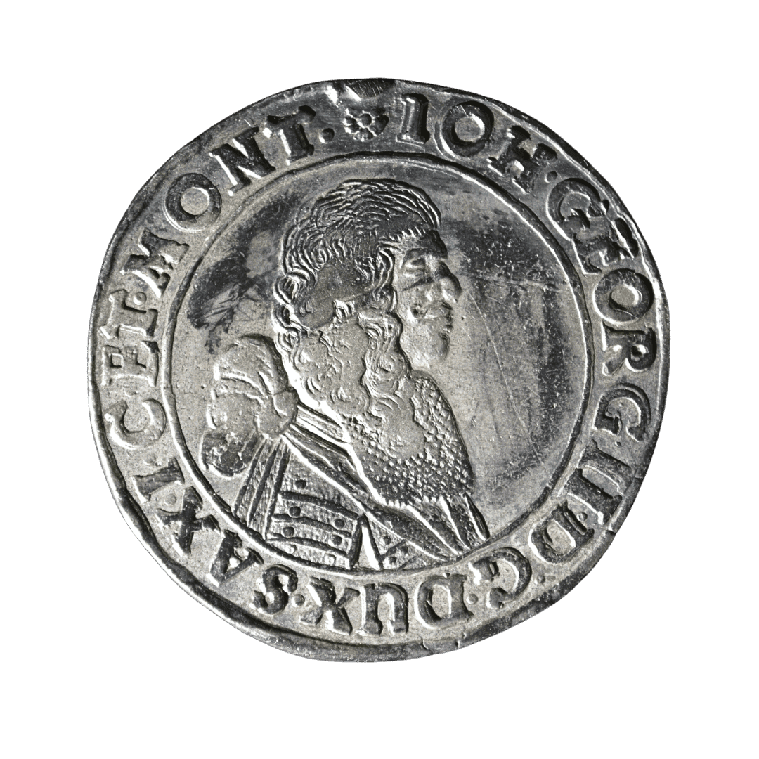 1/3 талера 1668 CR — Йоганн Георг II

Характеристики

Номінал: 1/3 талера
Рік: 1668
Країна (держава-емітент): Курфюрство Саксонія, Альбертинська лінія (Kurfürstentum Sachsen, Albertinische Linie)
Правитель: Йоганн Георг II (Johann Georg II), 1656–1680
Монетний двір: Дрезден
Позначка монетного двору: жолудь
Мінцмейстер: Constantin Rothe
Позначка мінцмейстера: C–R
Метал: срібло
Проба: Недостатньо даних для достовірного визначення. Інформацію необхідно перевірити.
Вага: близько 9,0–9,8 г; відомі екземпляри цього типу мають вагу 8,96–9,82 г.
Діаметр: близько 31–33 мм
Товщина: Недостатньо даних для достовірного визначення. Інформацію необхідно перевірити.
Орієнтація штемпелів: Недостатньо даних для достовірного визначення. Інформацію необхідно перевірити.
Гурт: Недостатньо даних для достовірного визначення. Інформацію необхідно перевірити.
Тираж: Недостатньо даних для достовірного визначення. Інформацію необхідно перевірити.
Рідкість: спеціальний ступінь рідкості для цього екземпляра достовірно не підтверджений.
Каталожні номери: Clauß/Kahnt 415; Kohl 230; Merseburger 1195.
